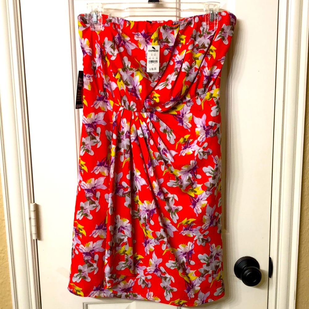 Coral floral sleeveless summer dress with belt